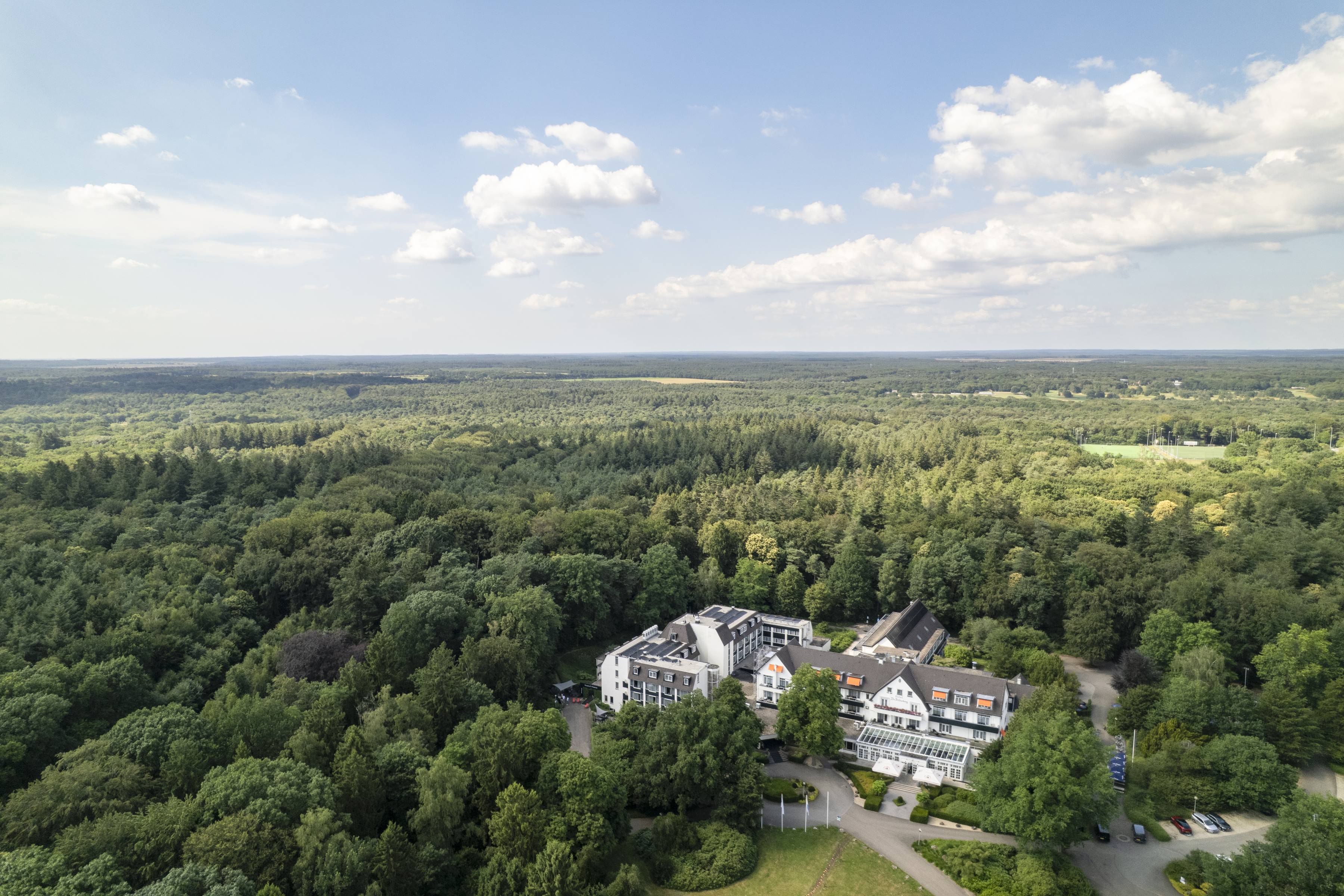 Hotel De Bilderberg Drone omgeving